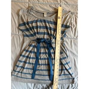 American rag‎ gray and blue tie T-shirt with pockets size medium ￼